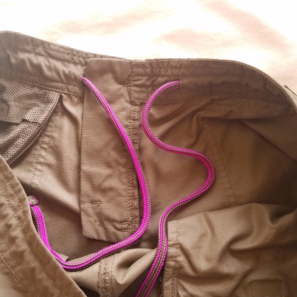The North Face Tan Nylon Hiking Capri Pants - Picture 4 of 10